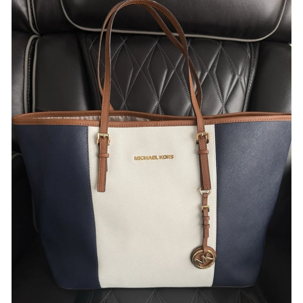 Michael Kors Jet Set Purse Handbag Tote Center Stripe Navy White Dust Bag
